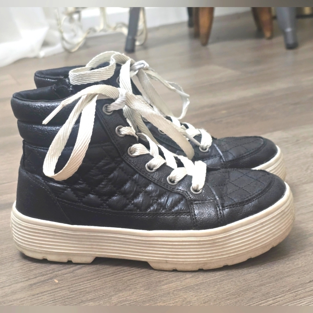 Sketchers Platform Chunky Elevated Street Black Puffer Booties Girls Size 3